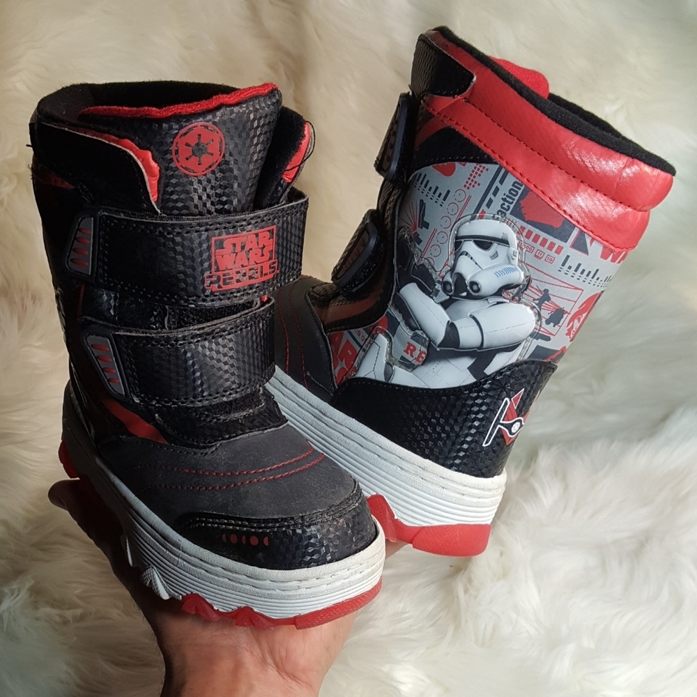 Disney Star Wars "light up" Boots